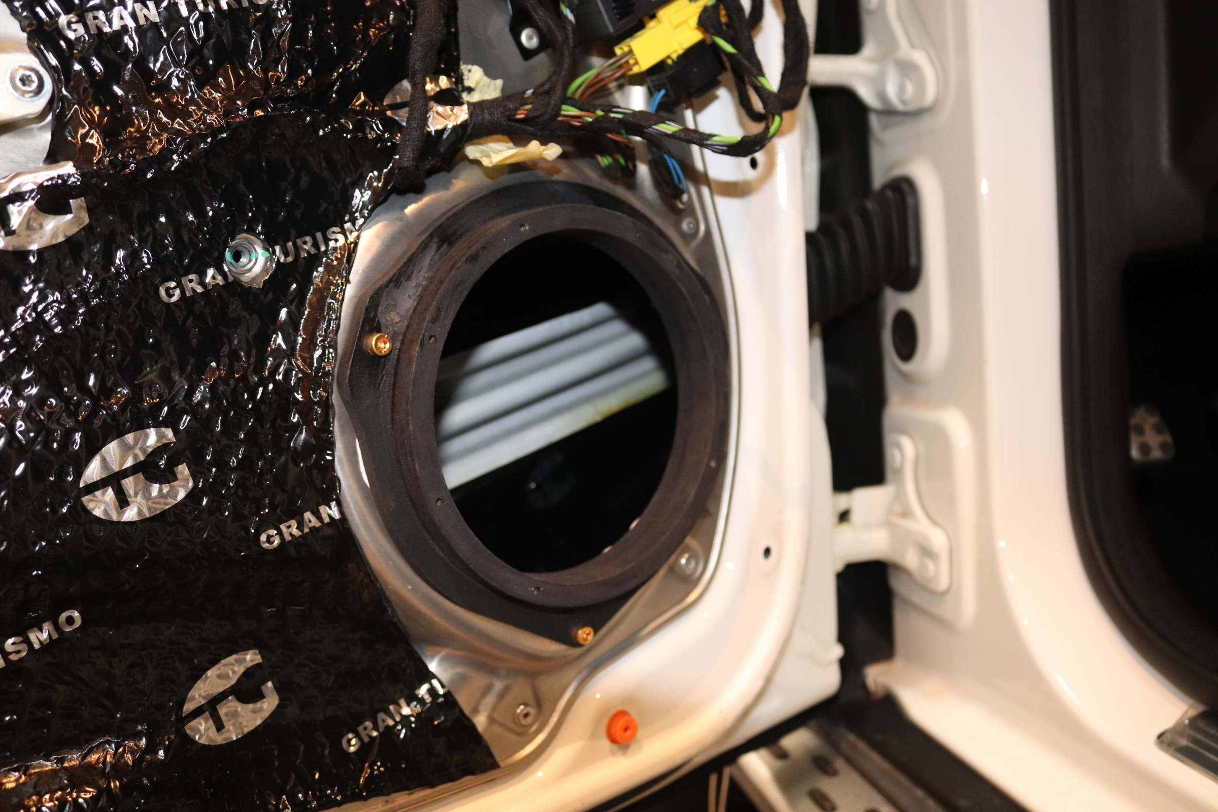 奔驰glk300改装音响,奔驰glk300音响改装方案