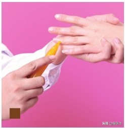 图文并茂，斑秃（鬼剃头）经络穴位按摩治疗