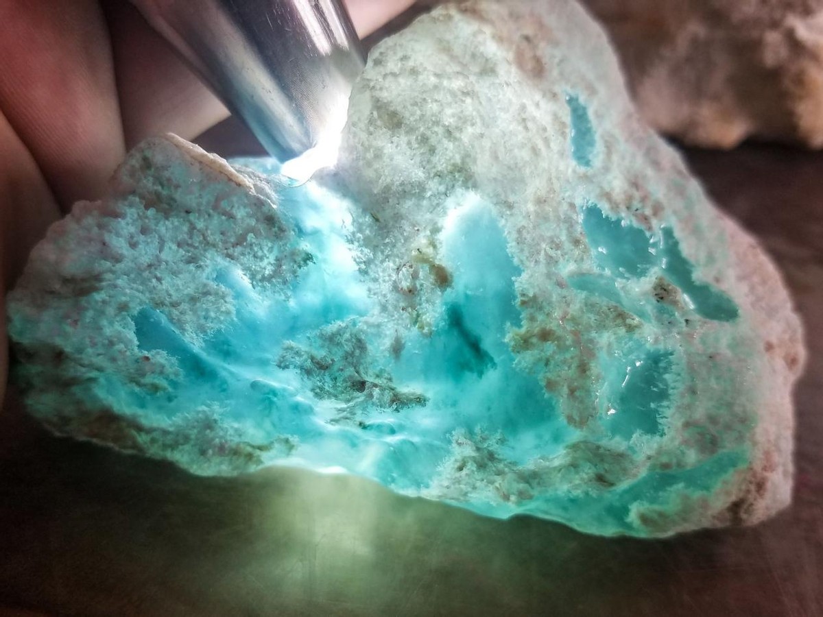 直播间翡翠原石边角料骗局,翡翠原石直播间被骗怎么退款