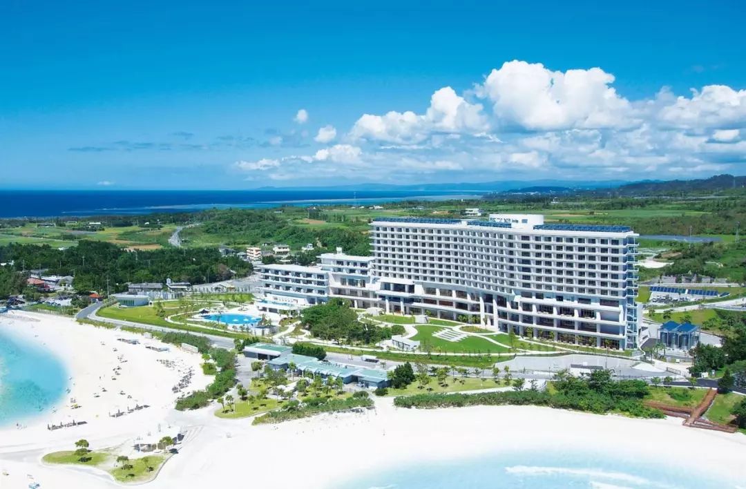 出走冲绳|有一种海水的蓝，叫做果冻蓝