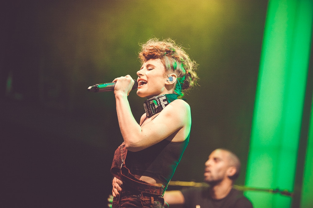 练嗓子的方法直播,开嗓子最快的练声方法