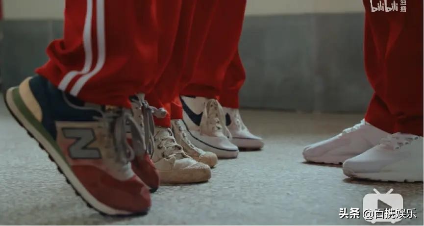 风犬少年的天空12集简介,风犬少年的天空几几年上映