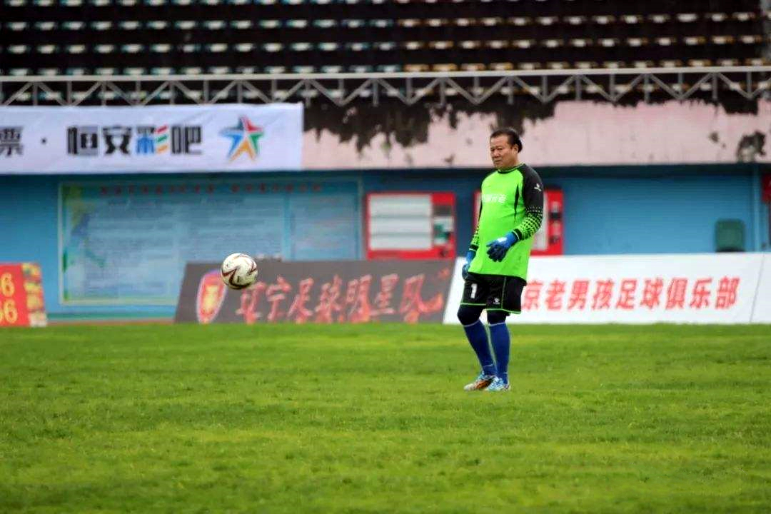 殷铁生山东足球,山东足球教父殷铁生简历