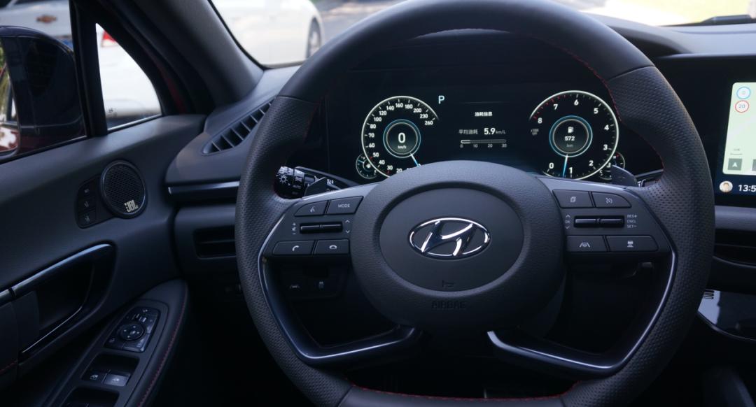 第11代索纳塔2.0t实测油耗,2024君威和十一代索纳塔哪个耐用