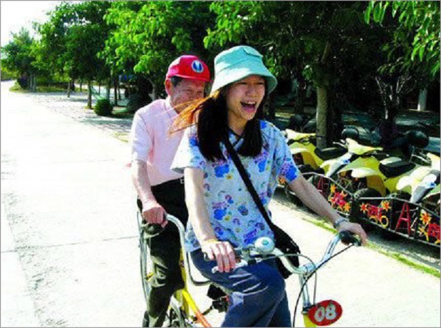 杨振宁和翁帆复杂关系,杨振宁是怎么与翁帆相识相爱的