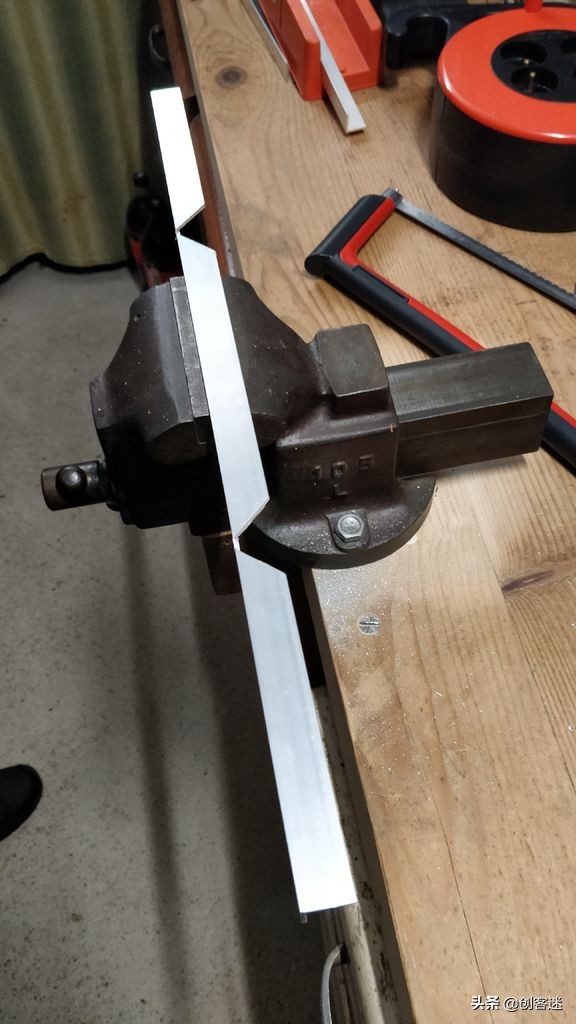 一体式机箱水冷电脑桌教程,国外自制水冷电脑桌