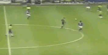 回顾外星人罗纳尔多足球经历,外星人踢球罗纳尔多