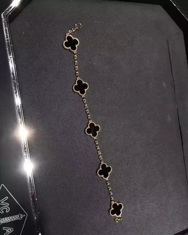 梵克雅宝免税店现在多少钱,梵克雅宝的免税店在哪里