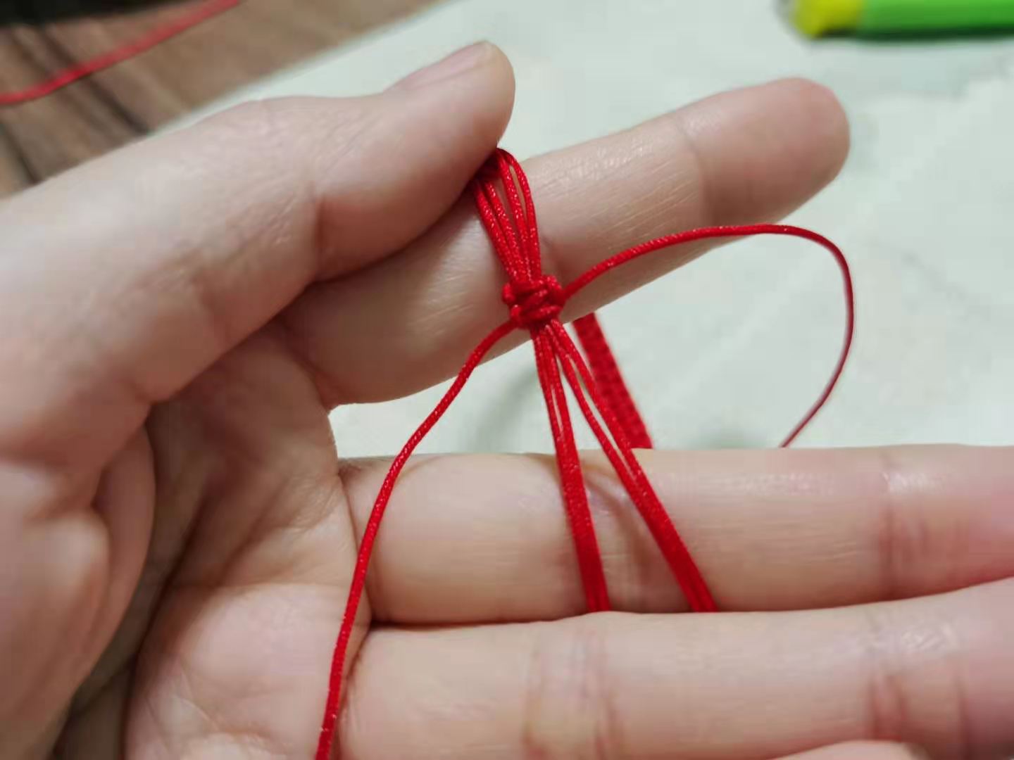 细手绳编转运珠手绳教程,红绳转运珠编绳教程