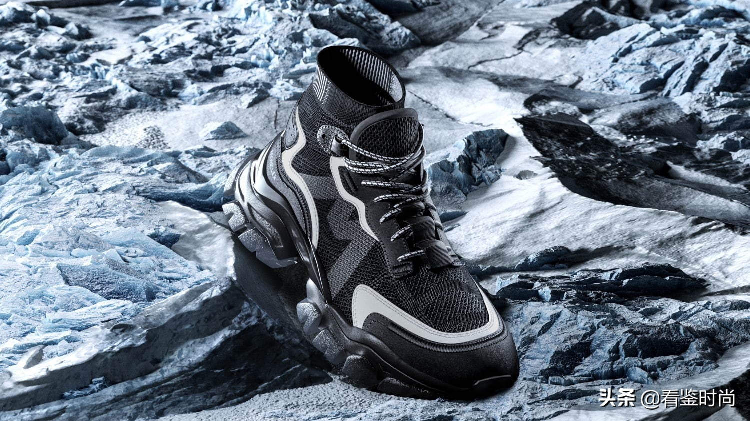 2022年最流行的男士黑色休闲鞋,2022秋季运动鞋推荐男