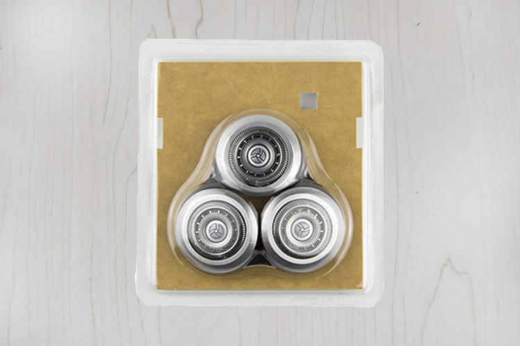 飞利浦三刀头感觉刮不干净,飞利浦哪个系列的适合刮硬胡子