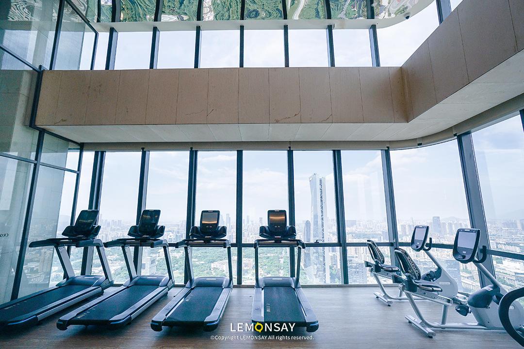 深圳海边观景酒店,深圳高层酒店窗外夜景