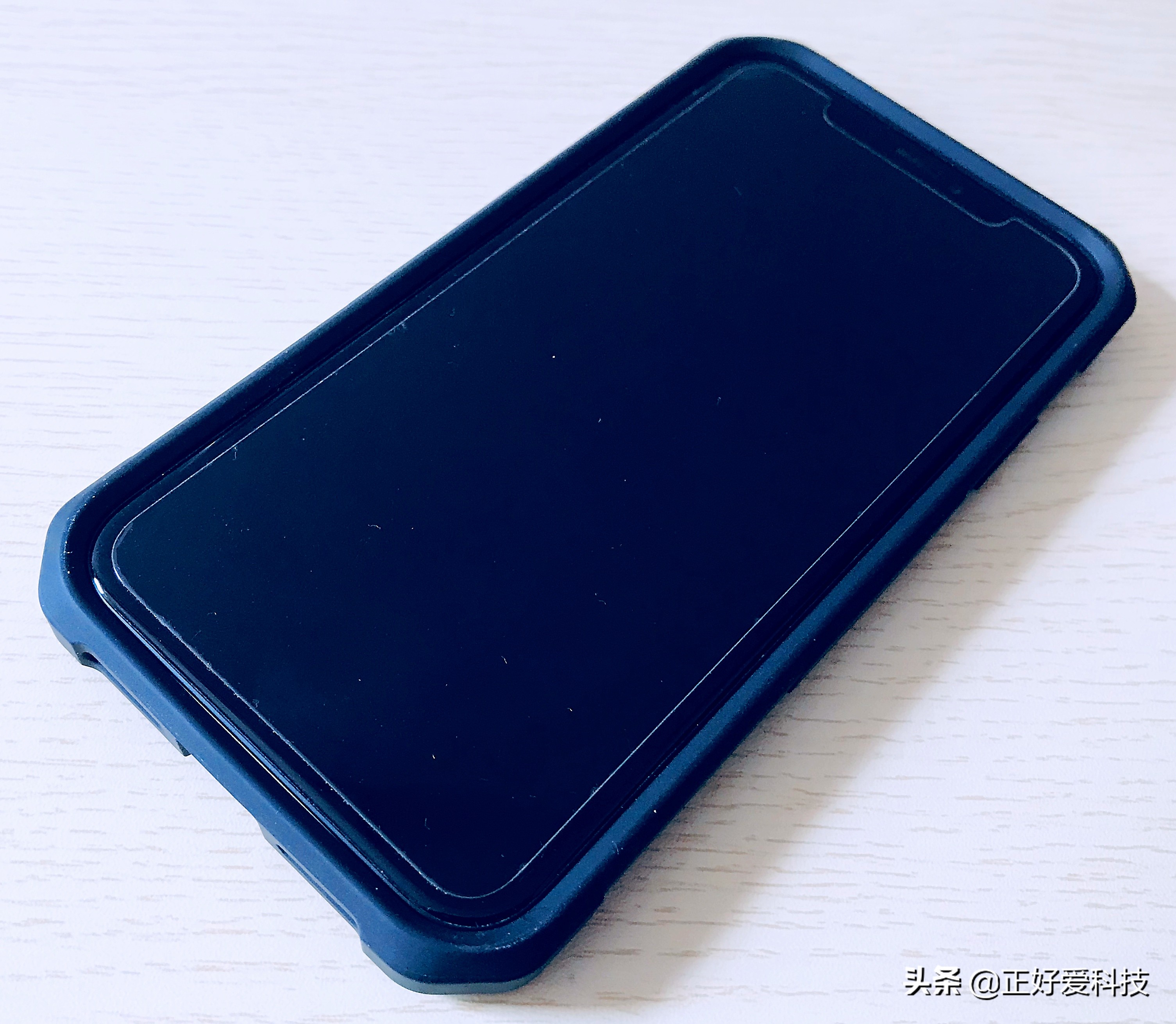 黑鲨4手机壳军事级防摔,军事级防摔手机壳真的有用吗