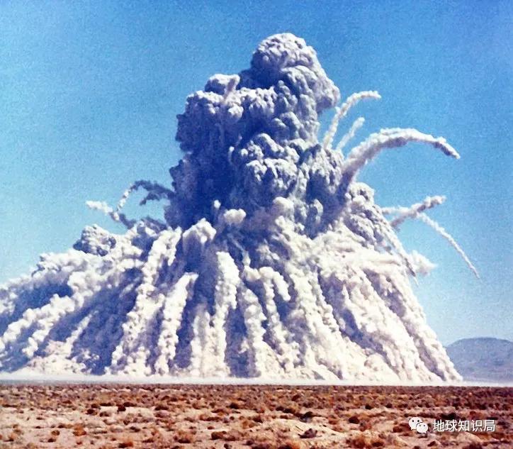 什么是“美国核*器武**基建计划”?|地球知识局