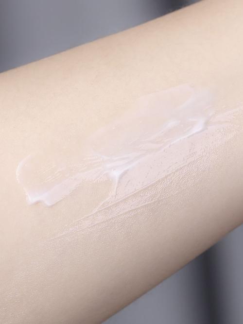 dhc润唇膏超级好用吗,dhc润唇膏药妆版怎么样