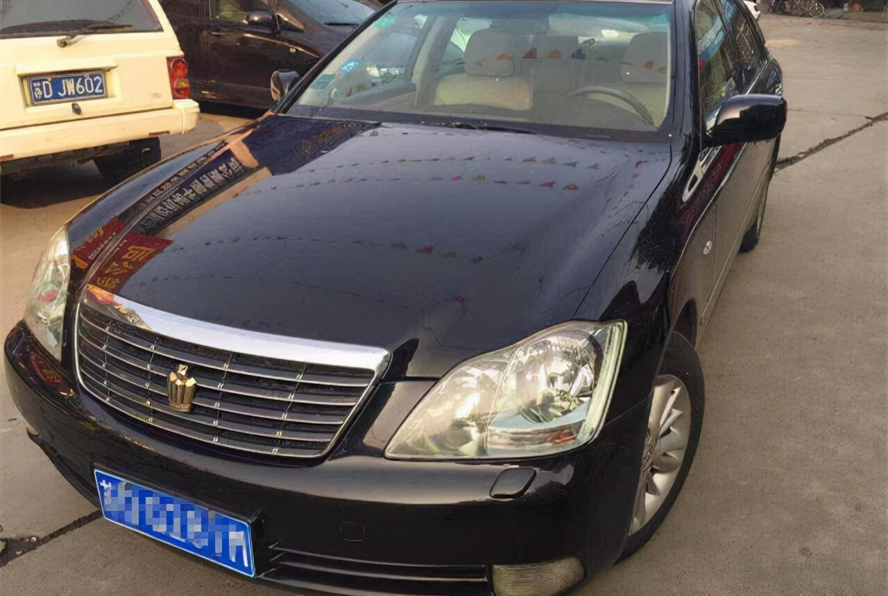 看看20年前的老皇冠，不得不感叹：现在的车质量真的*退倒**了