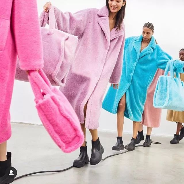 今年流行什么样的包秋冬,春季新款潮流百搭经典包