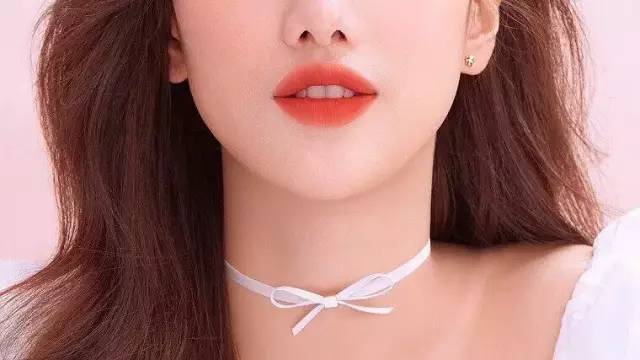 一套口红不掉色哑光,一套完整的口红