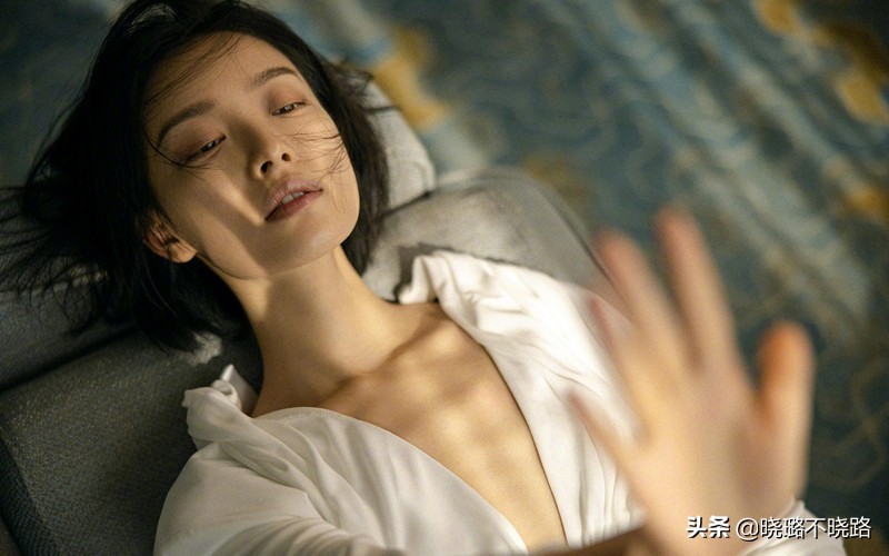 倪妮脸型适合的发型,倪妮电影一刀切短发