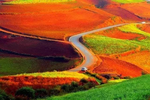 云南适合深秋游玩的地方,云南的秋天适合去哪些景点