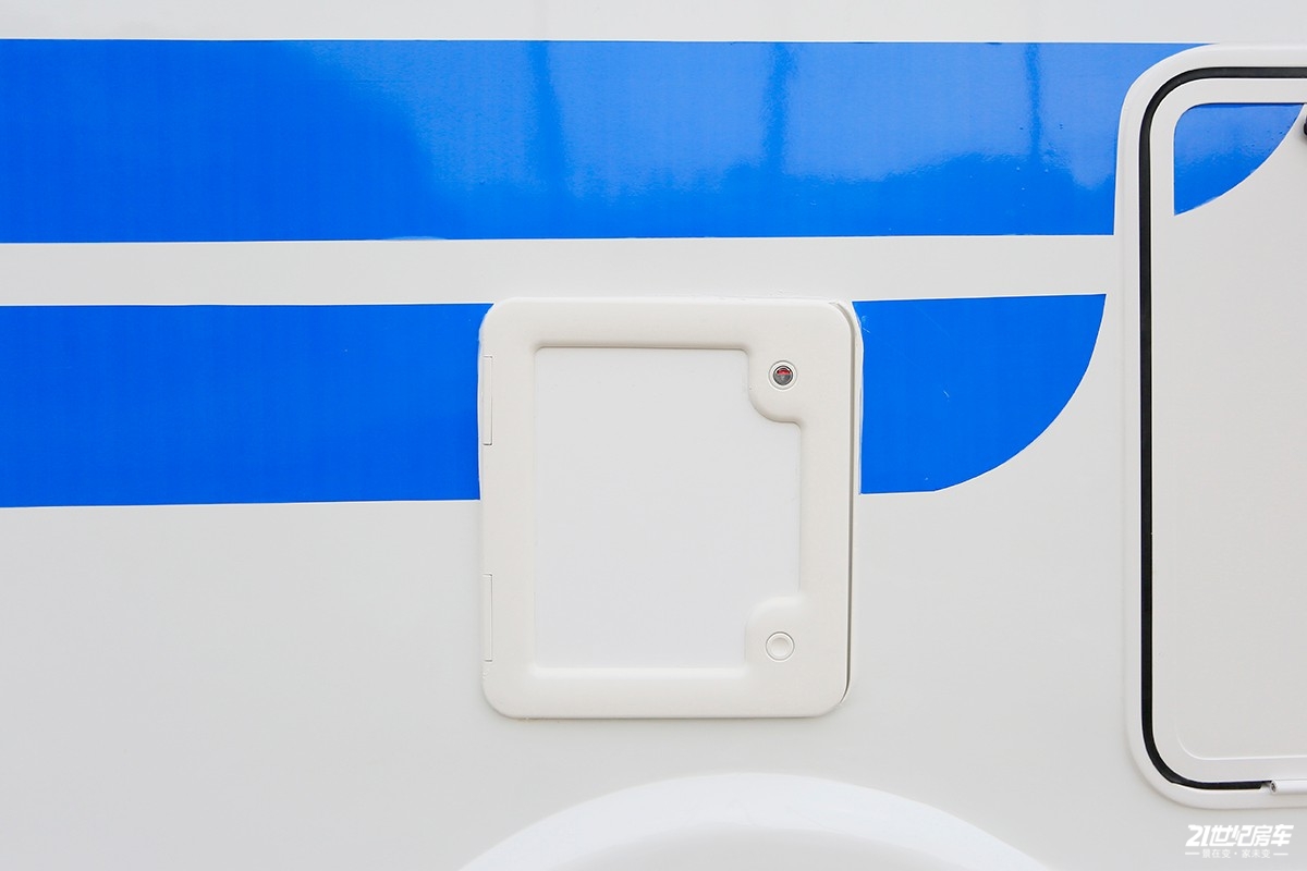 新飞轻卡h300房车价格是多少,新飞轻卡房车h300驾驶感受