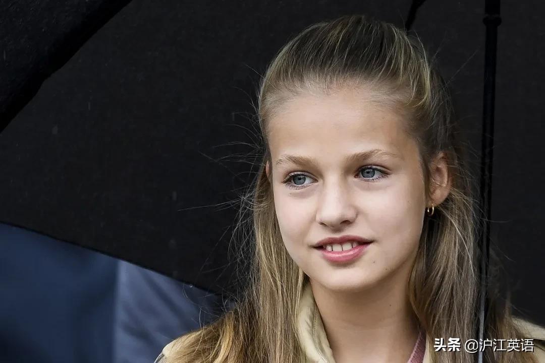 西班牙最年轻女王讲白话,西班牙未来女王纪录片
