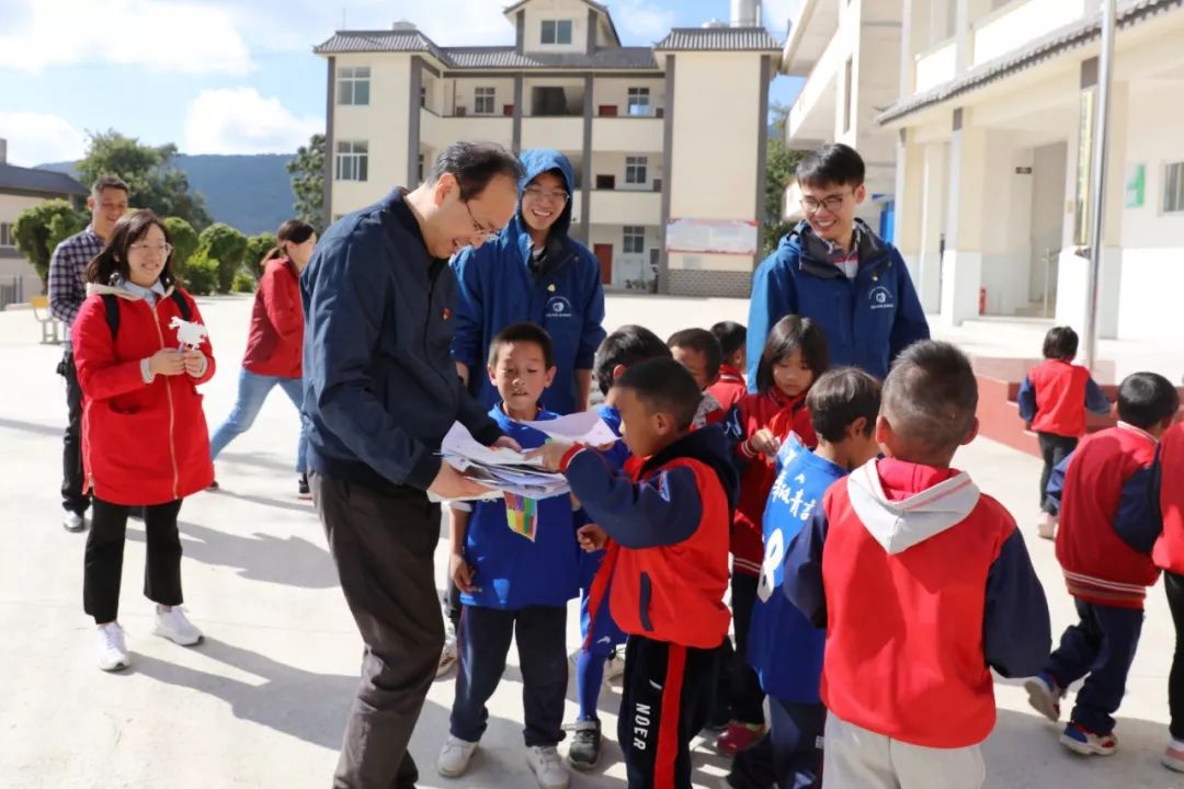 华政扎根西藏,华政人