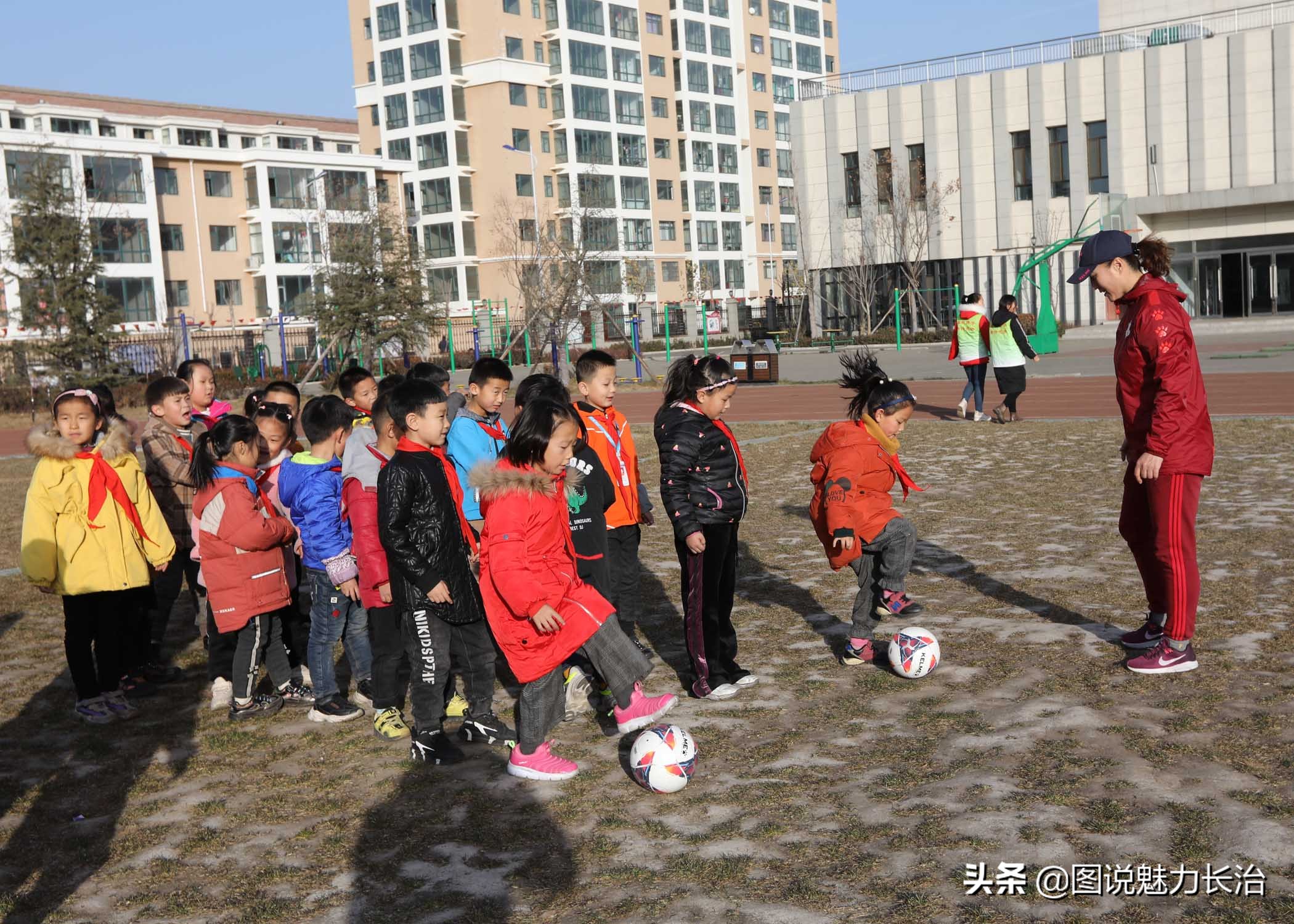 山西省足球公益培训,足球公益活动助力青训