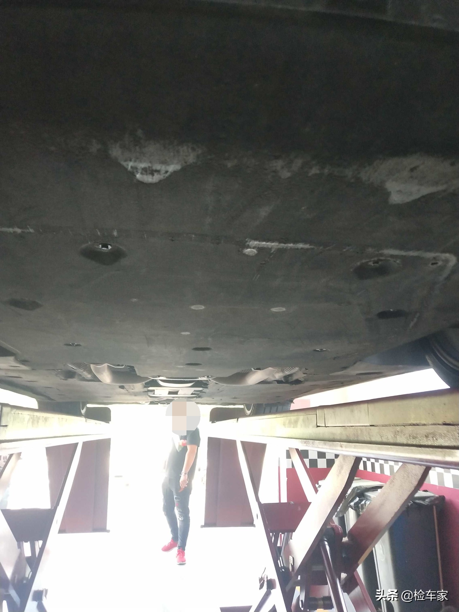 2010保时捷帕拉梅拉现在多少钱,300万的保时捷帕拉梅拉值不值