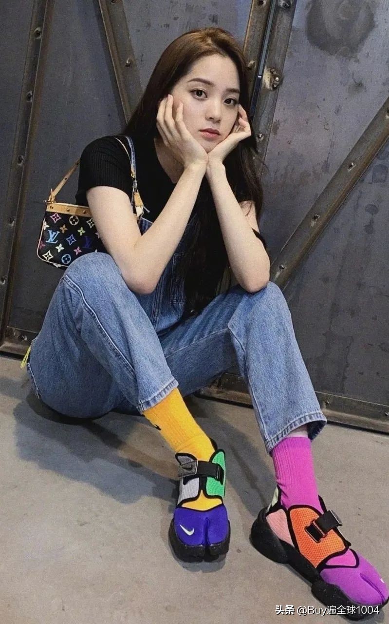 欧阳娜娜的早期写真,欧阳娜娜写真惹争议照片