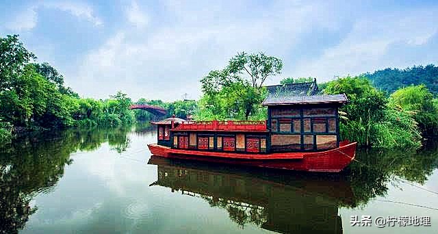 山东菏泽水浒第一城,菏泽很富吗