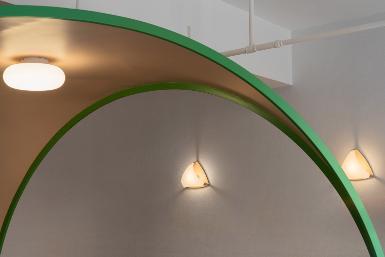 星巴克咖啡馆拍照效果图,有创意的咖啡厅设计