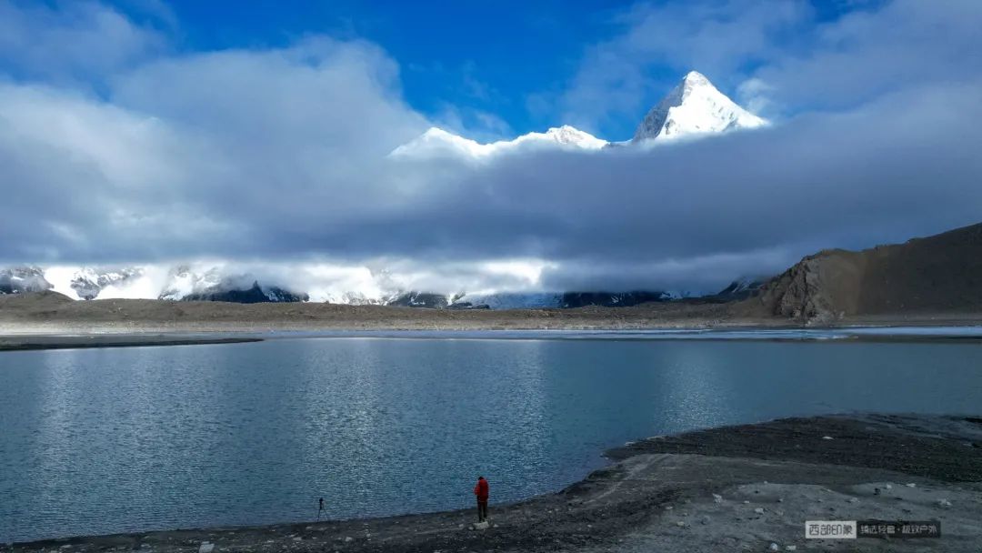 没时间废话了,快去希夏邦马