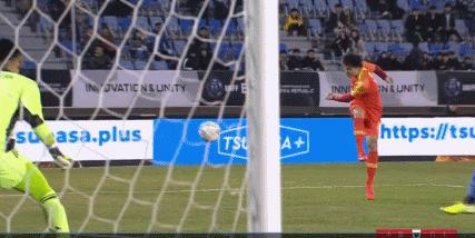 国足日本足球比赛结果最新消息,2015东亚杯国足vs日本武磊进球