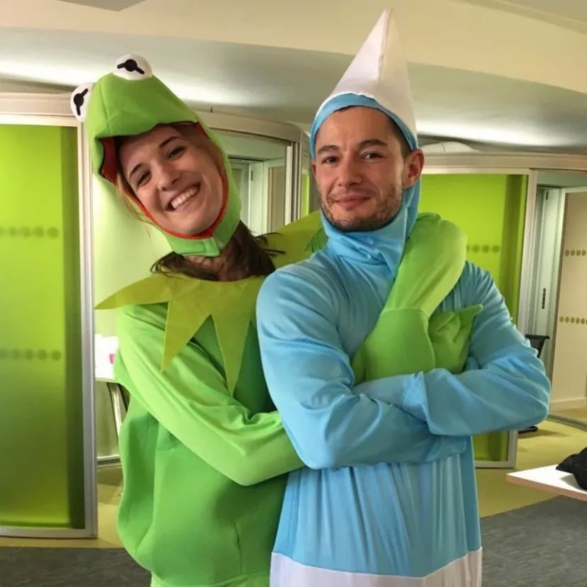 一对男女互换性别,一见钟情后生儿育女:有爱,性别有什么关系?