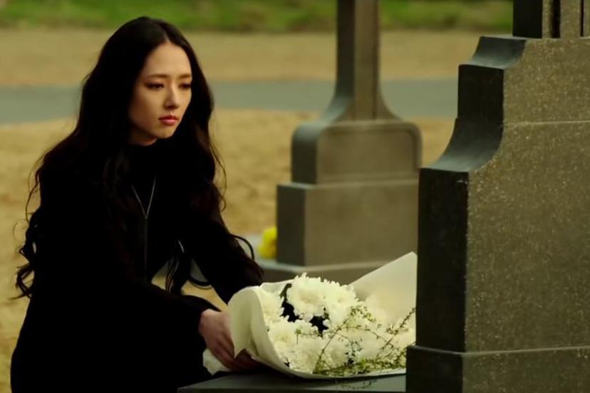 清明上坟磕头不要磕错,古人讲究“神三鬼四”,磕多磕少都不行