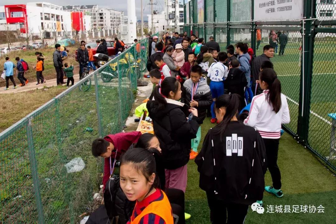 冠豸山旗舰足球俱乐部,冠豸山足球队