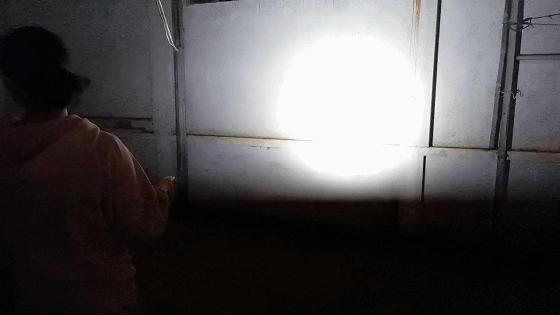 baton手电筒测评,傲雷baton3强光手电体验