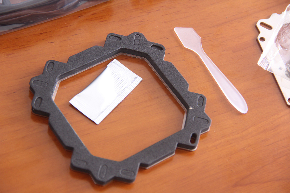 怎么让散热器跟机箱风扇神光同步,cpu散热器风扇替换神光同步