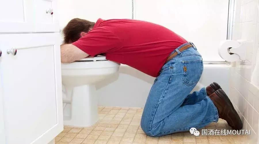 浓茶蜂蜜水酸奶哪个更解酒,喝茶解酒快还是喝蜂蜜水解酒快