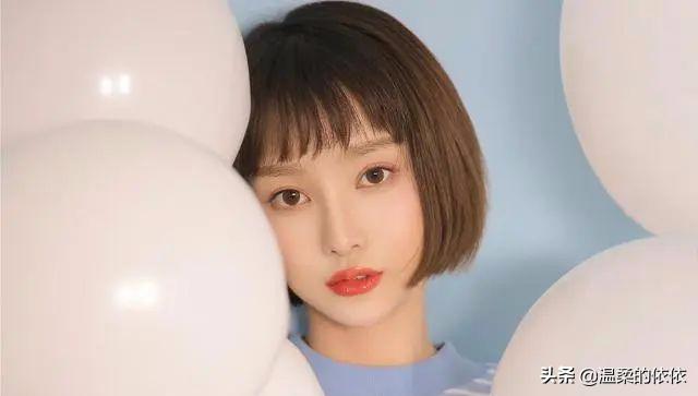 恋爱时男生不舍得花钱,恋爱中的男人不会和你说没钱