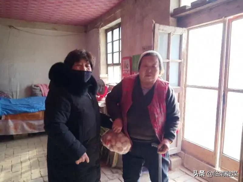 扶贫路上的帮扶感人故事,扶贫故事帮扶路上酸甜苦辣