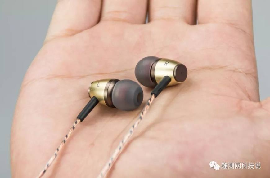 潜系列耳机评测,深海之声头戴式耳机测评