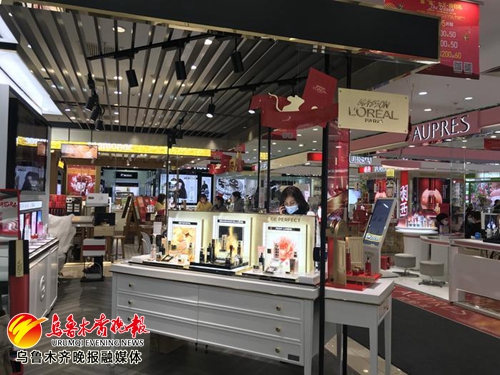 从商圈恢复营业感受乌鲁木齐城市活力