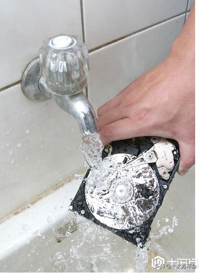 如果你比较注重数据隐私，这7个硬盘销毁的方法，请一定记住！