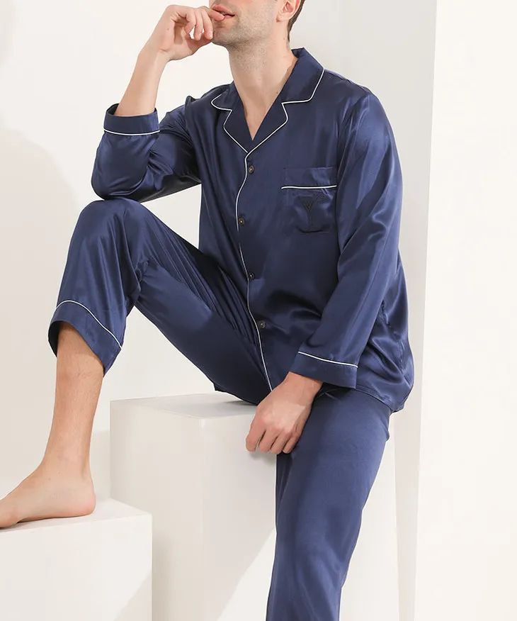 鑽峰叞鐜嬪澶ф皵,鑽峰叞鐜嬪琛ｆ湇