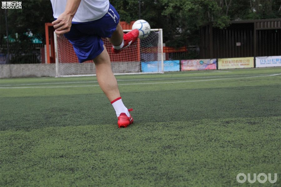 mds005足球鞋测评,moreliasala足球鞋