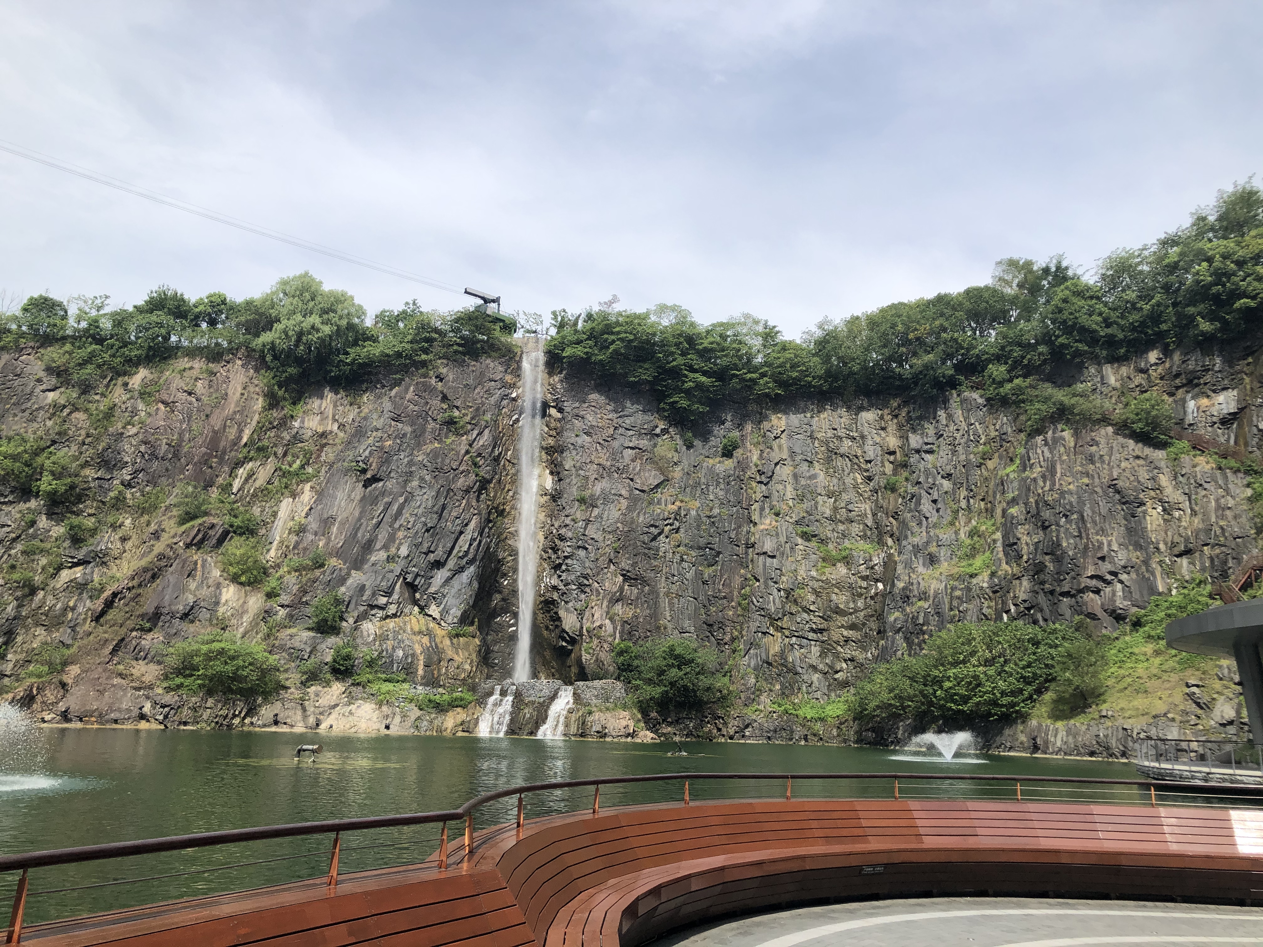 打卡上海的网红深坑酒店,打卡上海网红酒店推荐