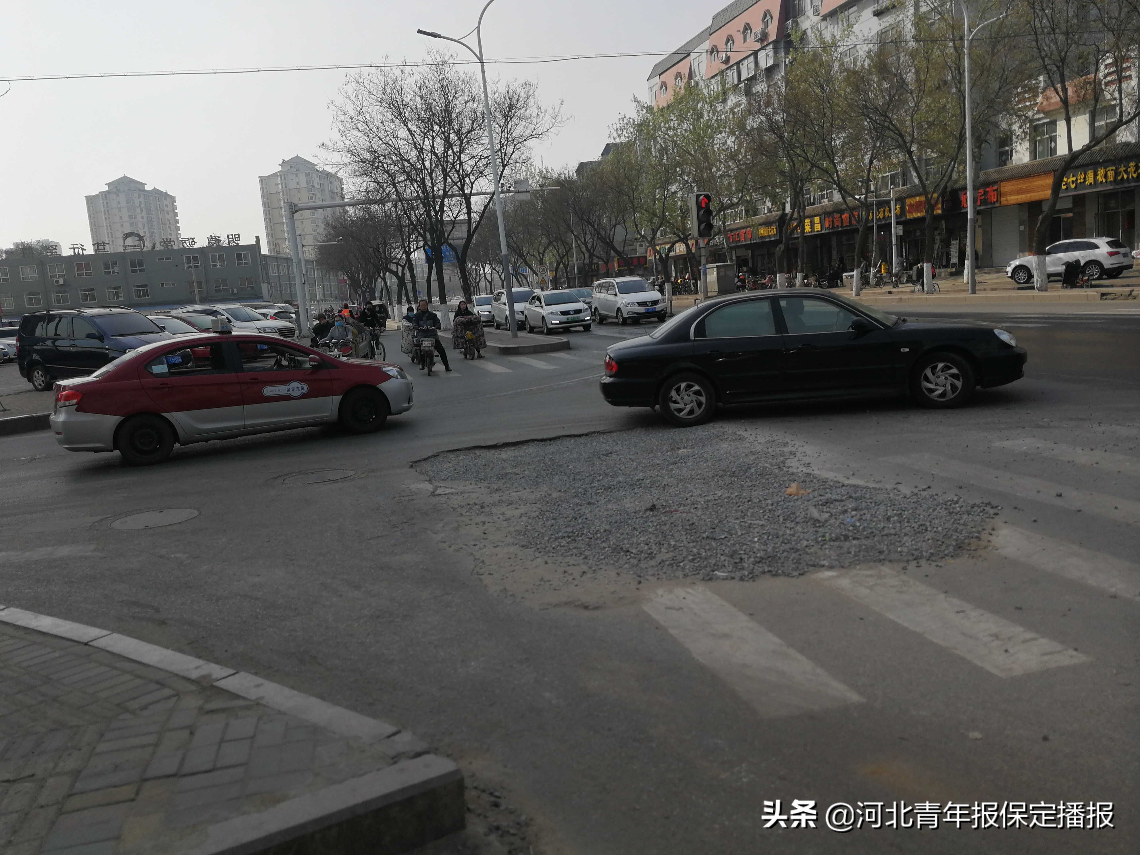 保定西堤路面塌陷,保定一路面塌陷修复视频