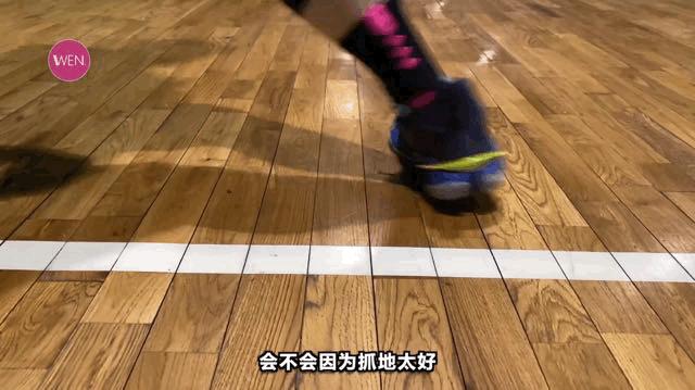 库里7库里上脚配色,库里7黑红上脚